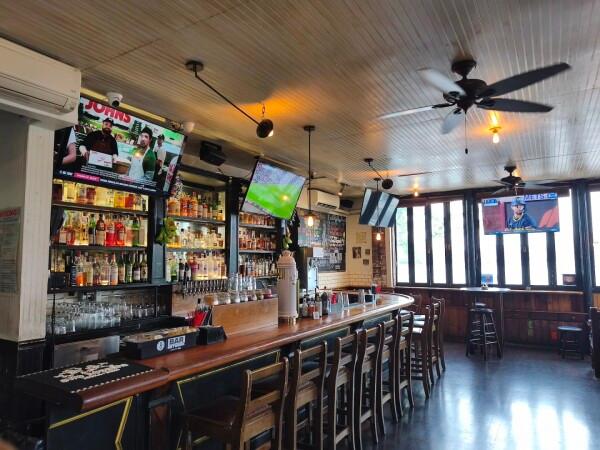Best Sports Bars in Brooklyn - Kent Ale House