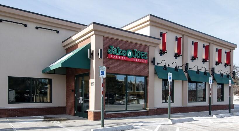 Beste Sportsbars in Woburn - Jake N Joes Sports Grille Woburn