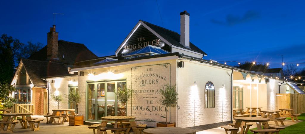 Best Sports Bars in Emmbrook - The Dog and Duck