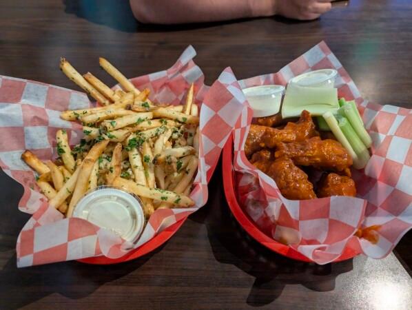 Best Sports Bars in San Jose - Smokeeaters @ Blossom Valley