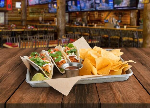 Best Sports Bars in Seattle - Twin Peaks Restaurant @ Tukwila