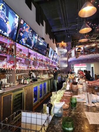 Best Sports Bars in Wailea - Pint & Cork