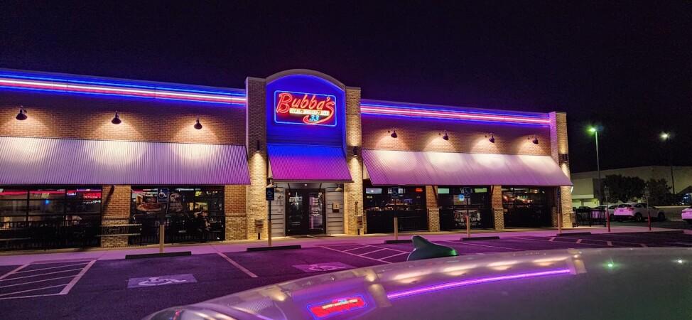 Best Sports Bars in Wichita - Bubbas 33 @ Wichita