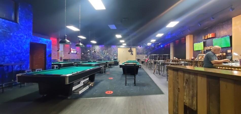 Best Sports Bars in Brooklyn - Set Lounge Bar & Billiards