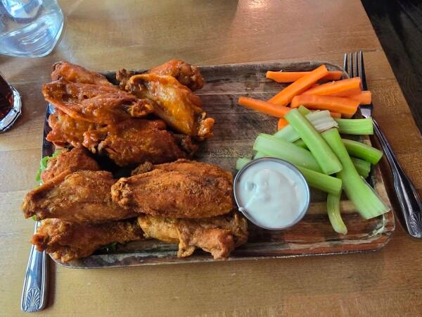 Best Sports Bars in New York - Phebes Tavern & Grill