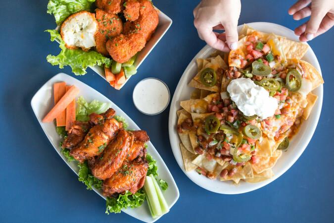 Best Sports Bars in Los Angeles - 33 Taps @ Silver Lake