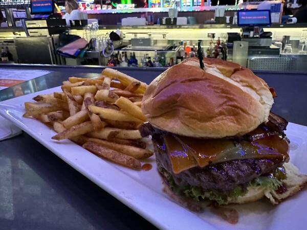Best Sports Bars in Torrance - Dave & Busters @ Torrance