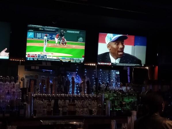 Best Sports Bars in Jersey City - Paulie's Brickhouse