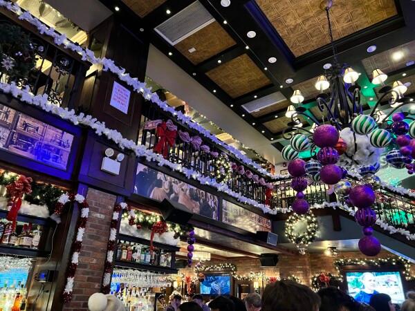 Best Sports Bars in New York - Tailor Public House Nyc