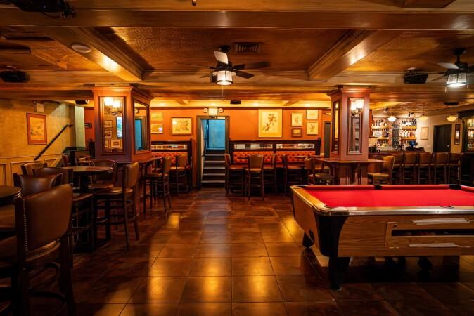Best Sports Bars in New York - Carraghers