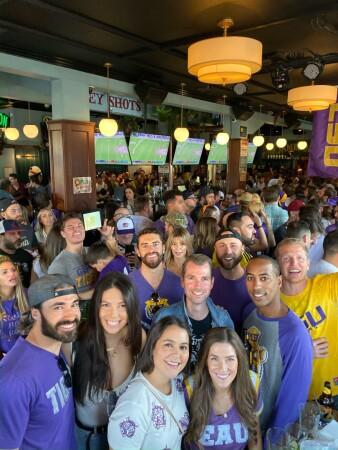 Best Sports Bars in Santa Monica - Jameson's Pub - Santa Monica