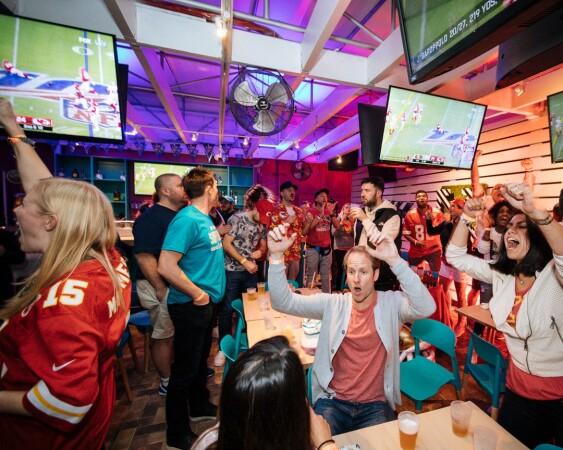 Best Sports Bars in Miami - Grail's Sports Bar
