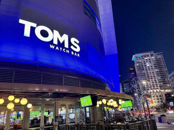 Best Sports Bars in Los Angeles - Tom's Watch Bar @ Los Angeles