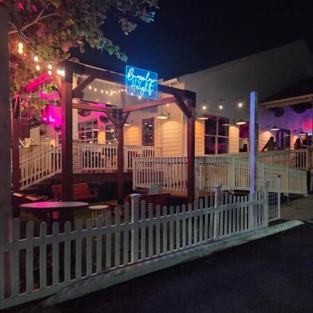 Best Sports Bars in Houston - Bungalow Heights