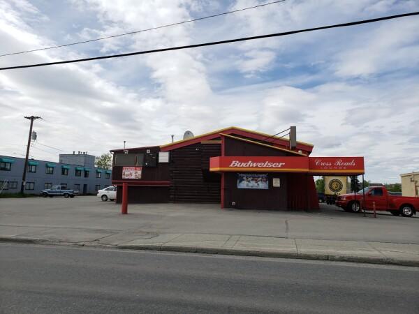 Best Sports Bars in Anchorage - Crossroads Lounge