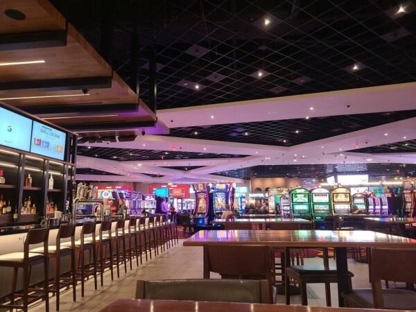 Best Sports Bars in Morgantown - Barstool Sportsbook @ Hollywood Casino Morgantown
