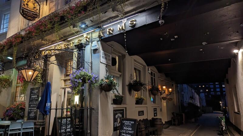 Best Sports Bars in Bayswater - Leinster Arms London