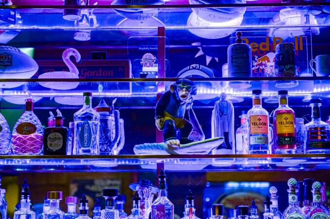 Best Sports Bars in Las Vegas - Steiner's Pub @ W Cheyenne