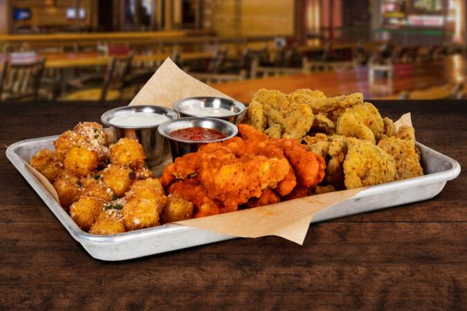 Best Sports Bars in Auburn Hills - Twin Peaks Restaurant @ Auburn Hills, Mi