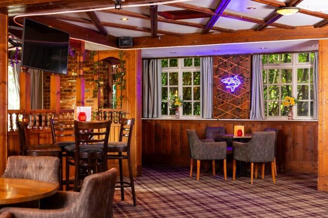 Beste Sportsbars in Harlow - The Shark