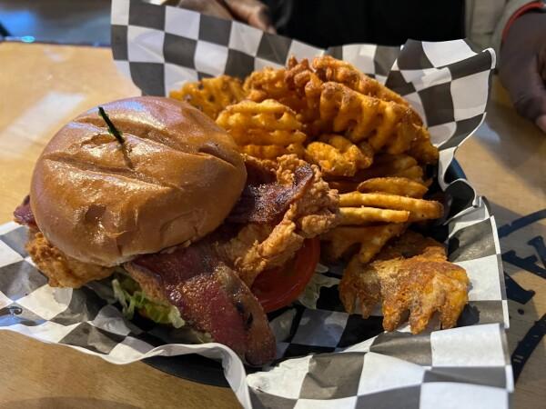 Beste Sportsbars in Portsmouth - The Shanty & Dantes