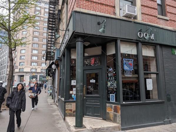 Best Sports Bars in New York - Soho Room