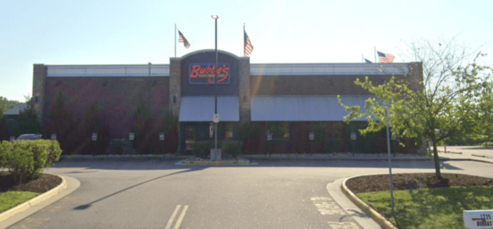 Best Sports Bars in Chesapeake - Bubbas 33 @ Chesapeake