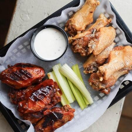 Best Sports Bars in Virginia Beach - Scotty Quixx