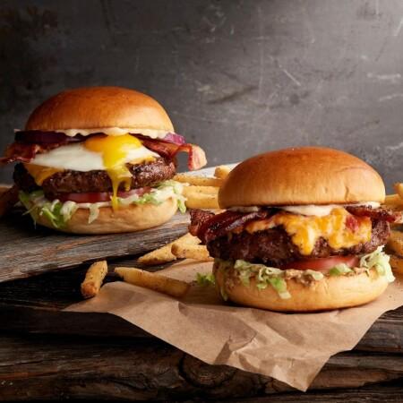 Best Sports Bars in Phoenix - Twin Peaks Restaurant @ Deer Valley