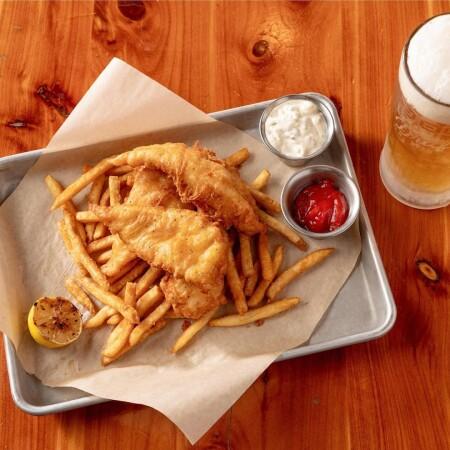 Best Sports Bars in Phoenix - Twin Peaks Restaurant @ Deer Valley