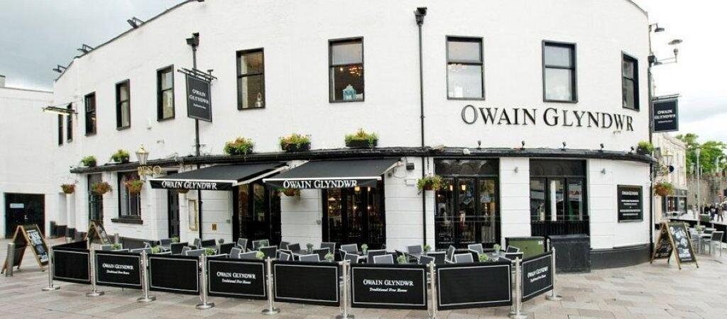 Best Sports Bars in Cardiff - Owain Glyndwr Cardiff