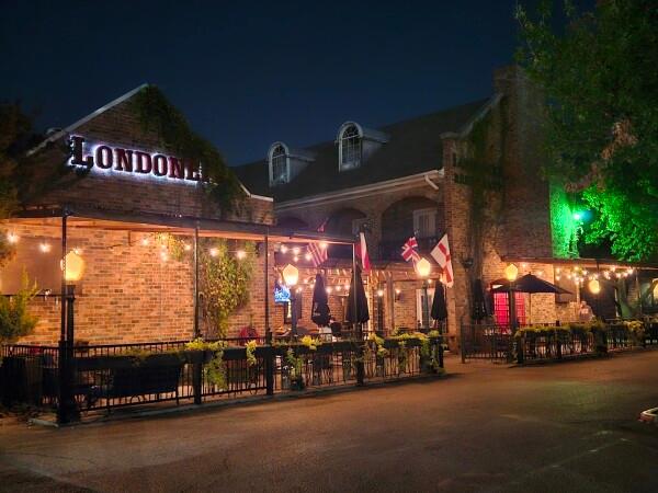 Best Sports Bars in Addison - The Londoner @ Addison