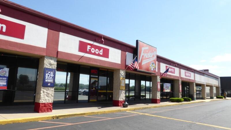 Best Sports Bars in Van Wert - Frickers @ Van Wert