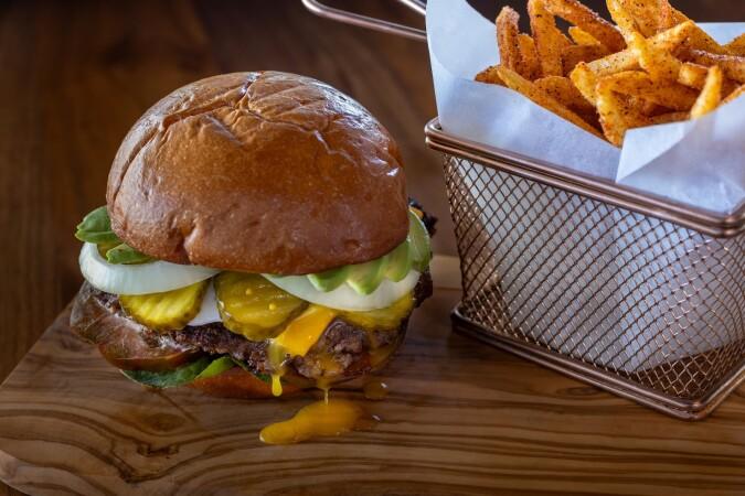 Best Sports Bars in Scottsdale - Draftkings @ Tpc Scottsdale