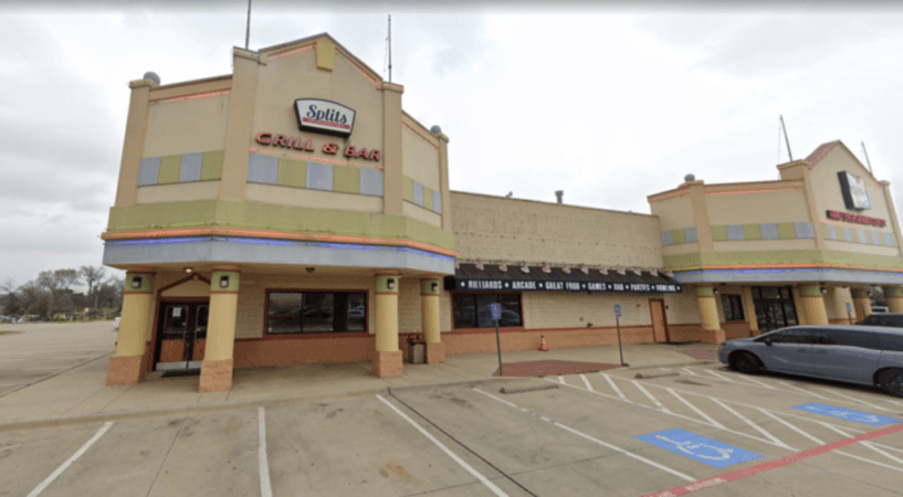 Best Sports Bars in Rowlett - Splits Bar & Grill @ Rowlett Bowl A Rama