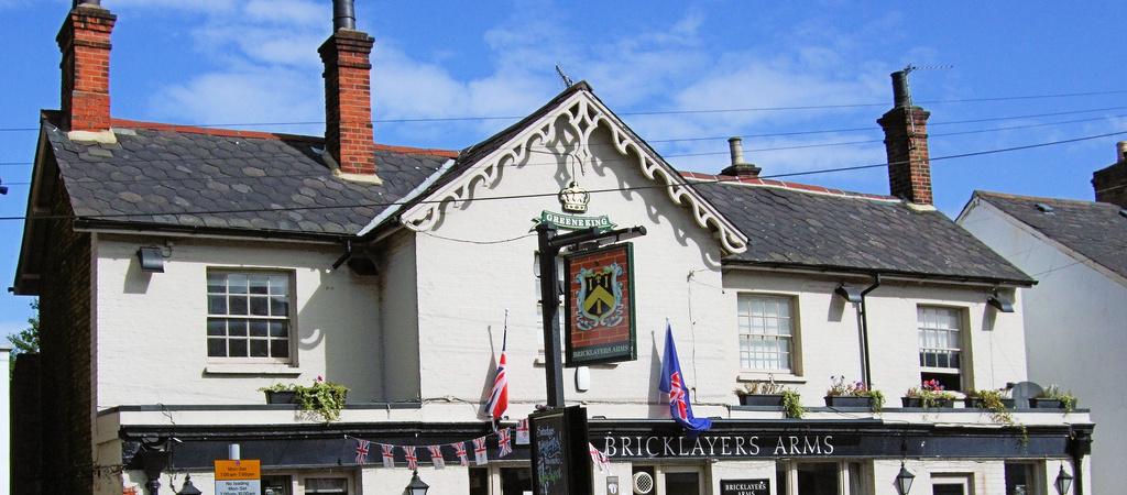 Best Sports Bars in Kingston - Bricklayers Arms