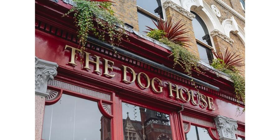Best Sports Bars in London - The Dog House