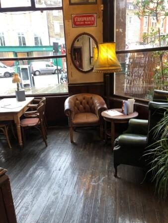 Best Sports Bars in London - The Dog House