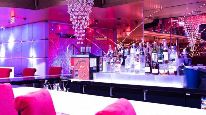 Best Sports Bars in Inkster - Flight Club