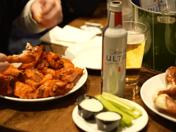 Best Sports Bars in Perryville - The Sportsbook Restaurant and Bar @ Hollywood Casino Perryville