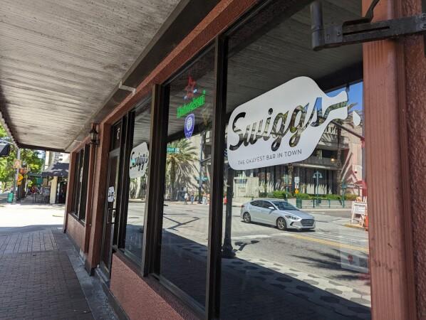 Best Sports Bars in Orlando - Swiggs