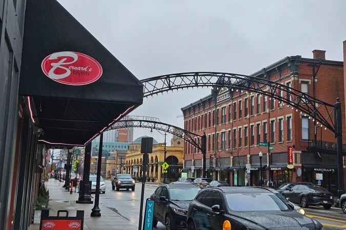Best Sports Bars in Columbus - Bernards Tavern