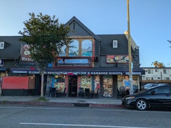 Best Sports Bars in Los Angeles - El Chavocho