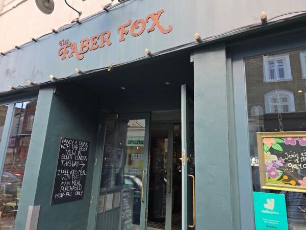 Best Sports Bars in London - The Faber Fox