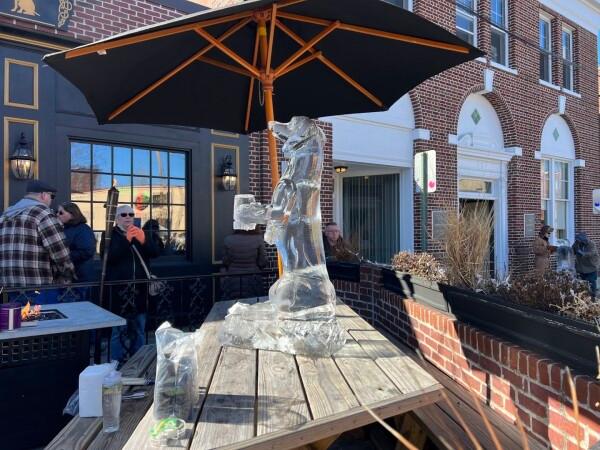 Best Sports Bars in Putnam - The Hare And The Hound