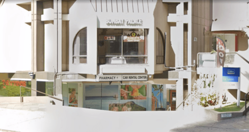 Best Sports Bars in Honolulu - Tropics Restaurant & Craft House