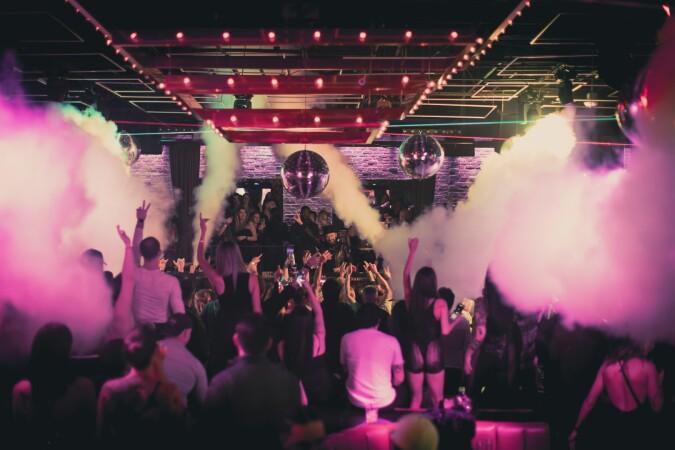 Best Sports Bars in Austin - Mayfair Austin