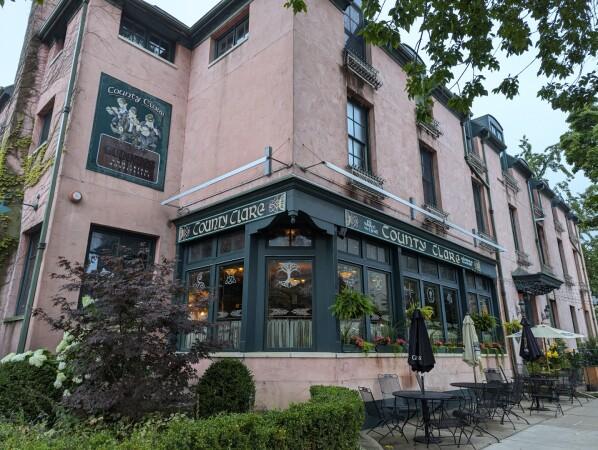 Best Sports Bars in Milwaukee - County Clare