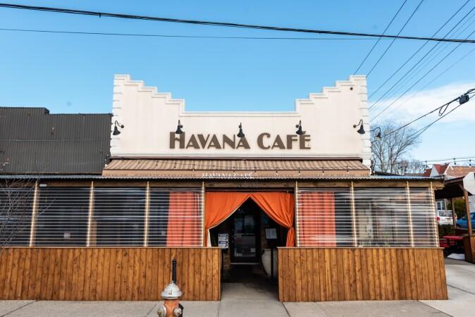 Best Sports Bars in The Bronx - Havana Cafe
