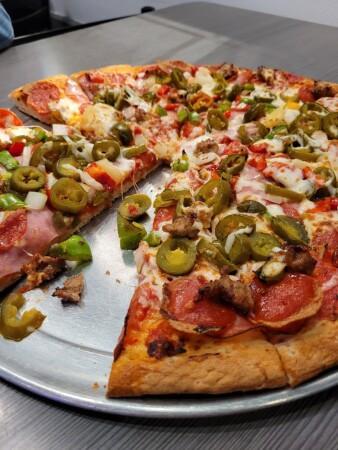 Best Sports Bars in Riverside - Dukes Bar & Grill